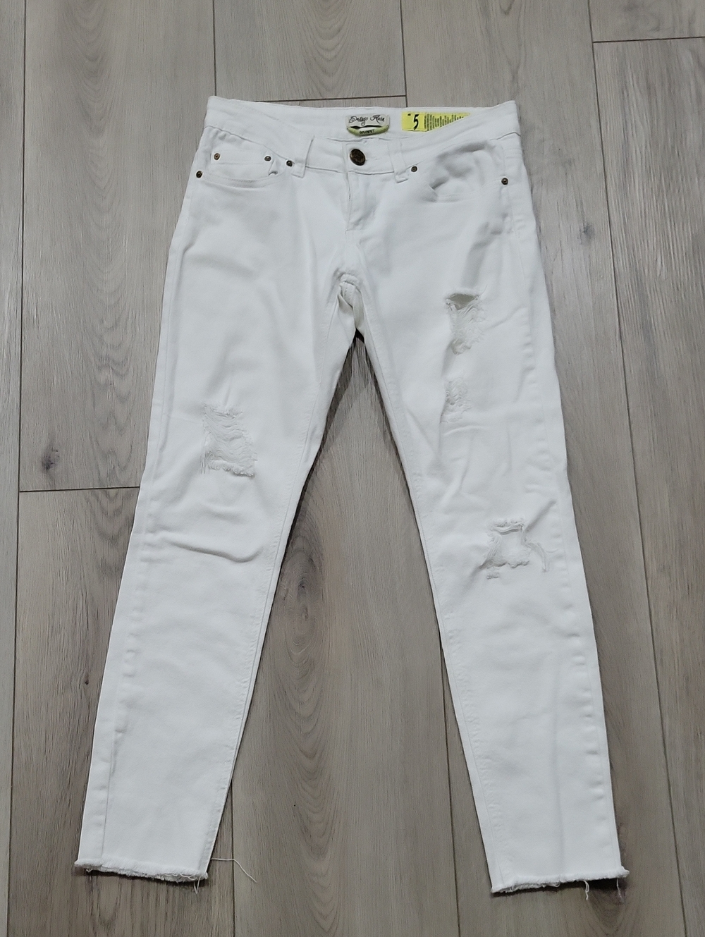 Indigo Rein White Skinny Jeans with Distressed Knees